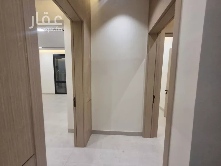 Floor for Sale in Riyadh Ar Rimal 11