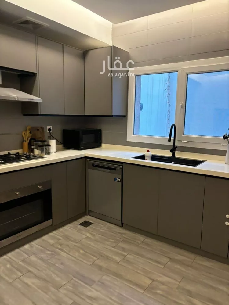 فيلا للإيجار في شارع عبدالرحمن بن وردان, حي مطار الملك خالد الدولي, مدينة الرياض, منطقة الرياض صورة 5