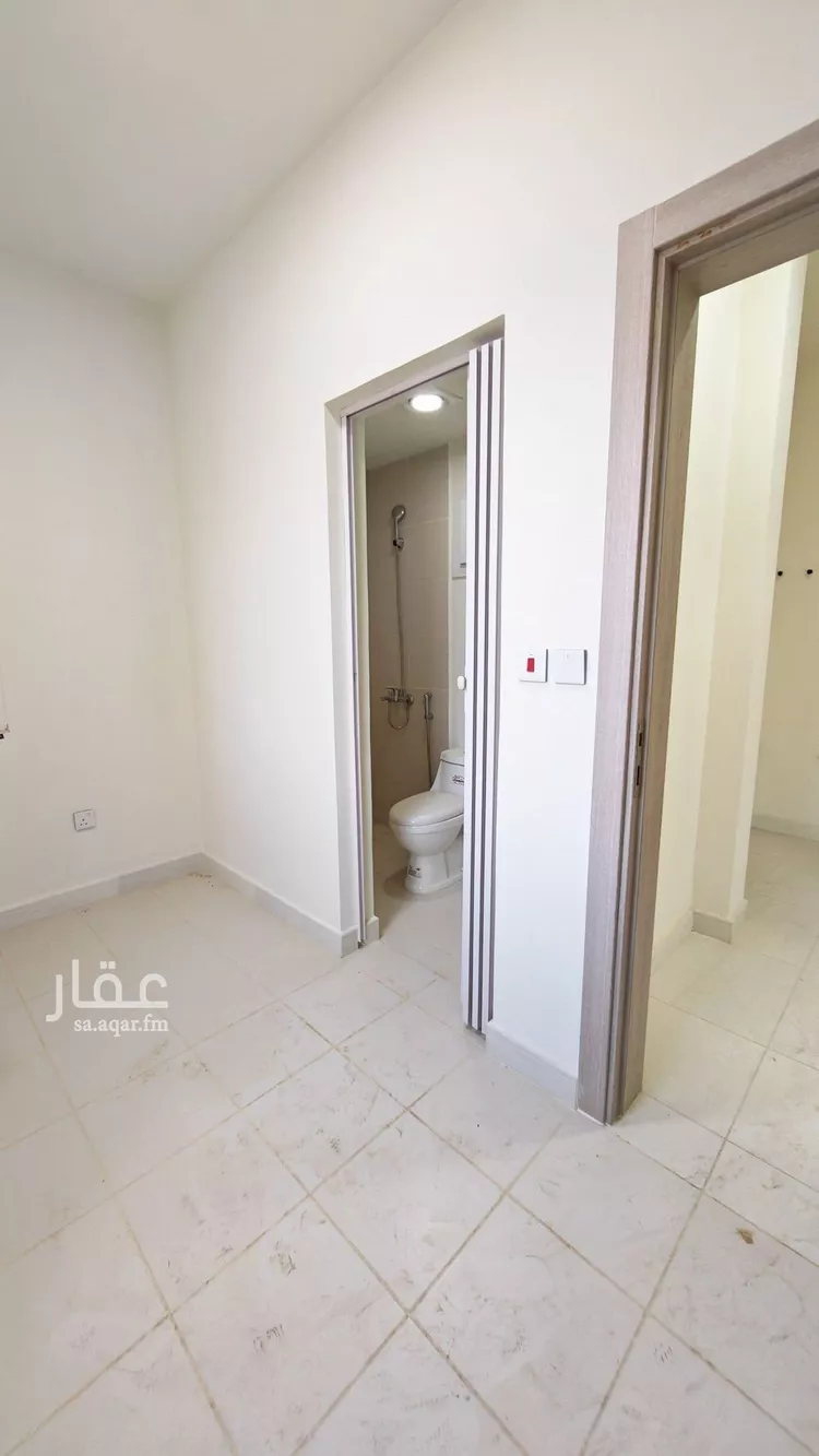 فيلا للإيجار في شارع عبدالرحمن بن وردان, حي مطار الملك خالد الدولي, مدينة الرياض, منطقة الرياض 10