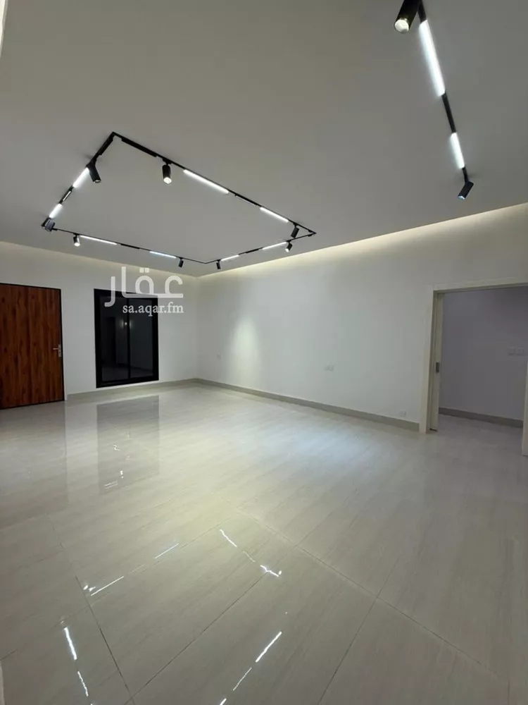 Floor for Rent in Riyadh Al Maizilah