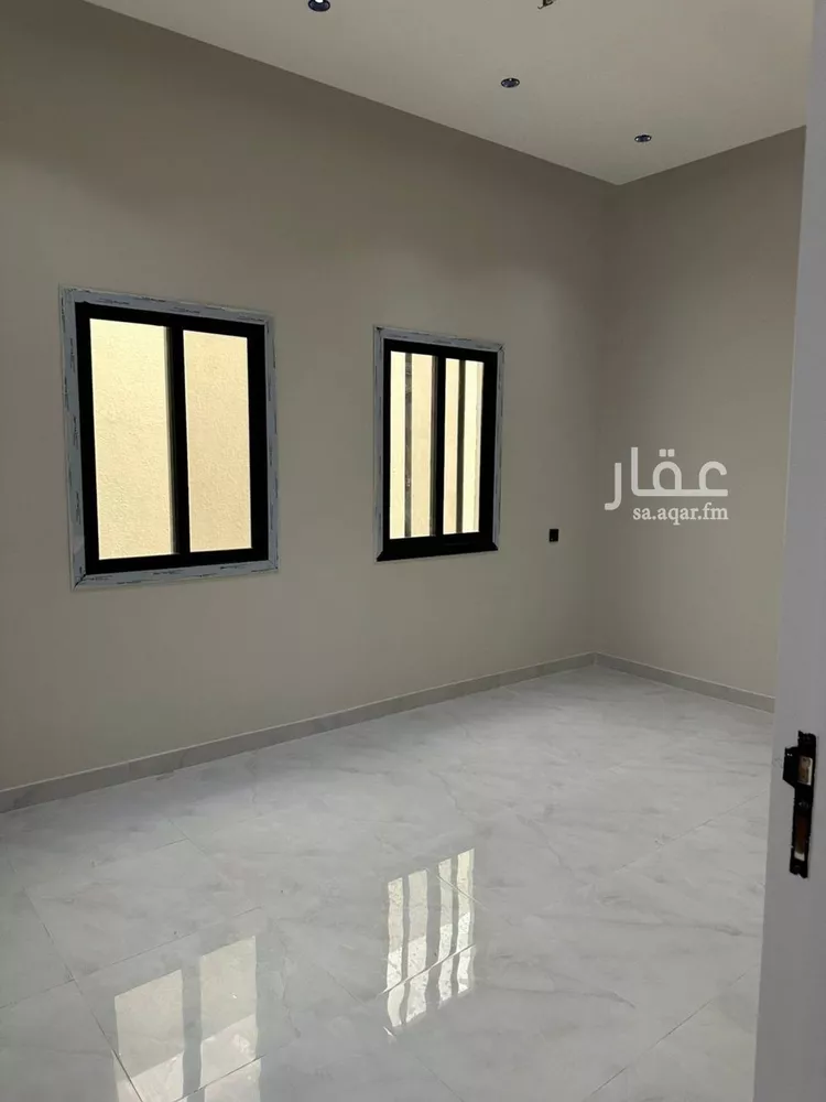 فيلا للبيع في شارع رقم 263, حي ظهرة لبن, مدينة الرياض, منطقة الرياض صورة 2