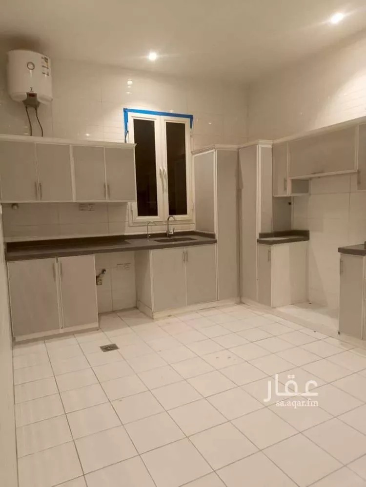 Floor for Rent in Riyadh Al Qirawan