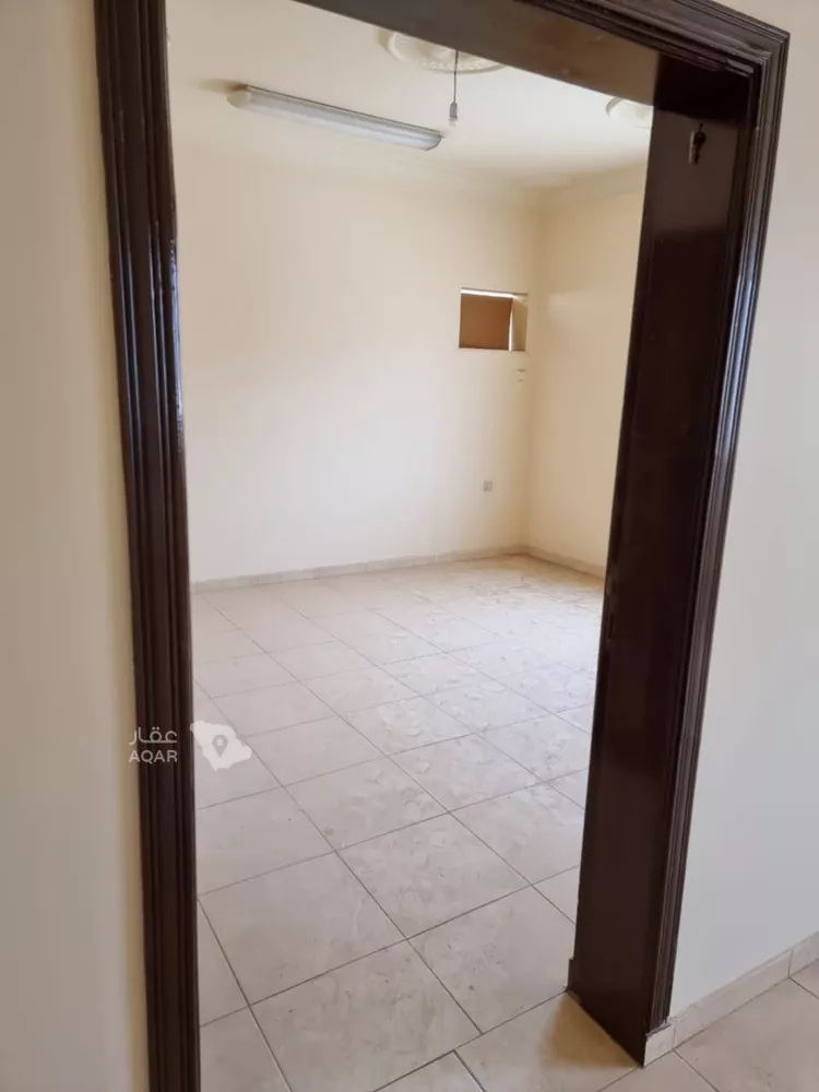Building for Sale in Medina Bani Harithah 4