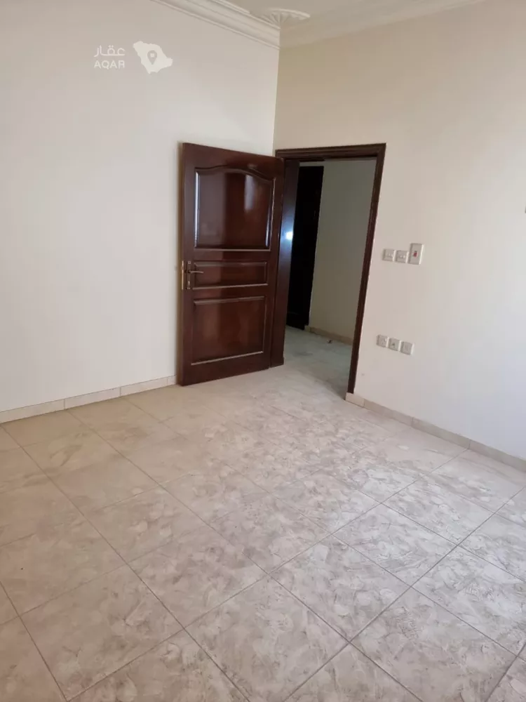 Building for Sale in Medina Bani Harithah 3