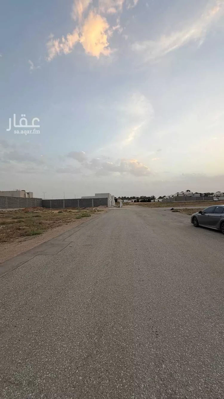أرض للبيع في شارع عام, حي الشقة, مدينة بريدة, منطقة القصيم صورة 5