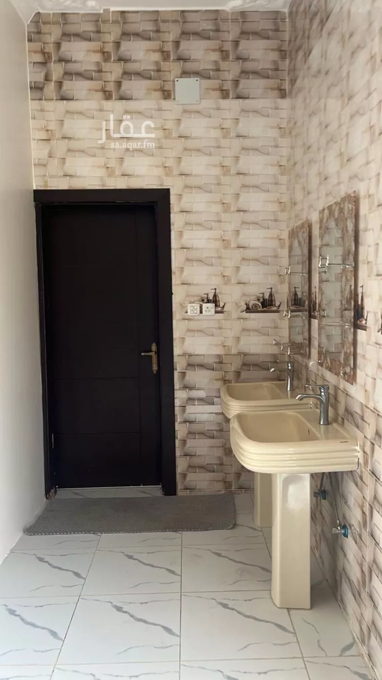 دور للبيع في شارع عام, حي الميداء, مدينة البصر, منطقة القصيم صورة 2