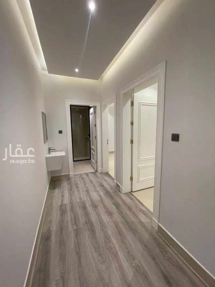 شقة للبيع في شارع شارع عبد اللطيف ال الشيخ , حي الملقا, مدينة الرياض, منطقة الرياض صورة 5