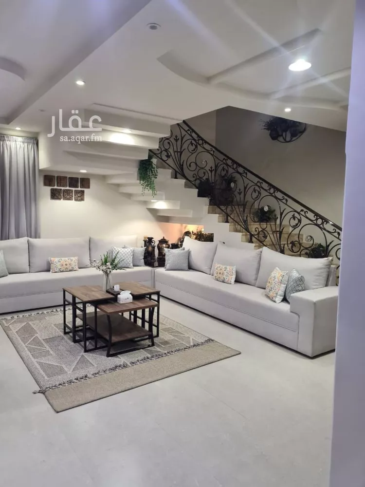 فيلا للبيع في شارع العارض, حي الخالدية, مدينة امارة منطقة الرياض - الدرعيه, منطقة الرياض صورة 5