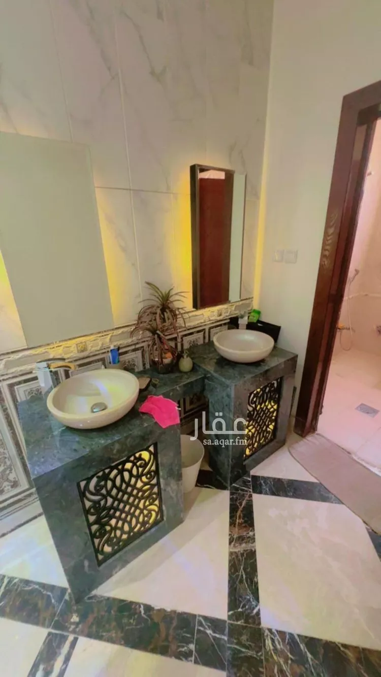 فيلا للبيع في شارع زحله, حي ظهرة لبن, مدينة الرياض, منطقة الرياض صورة 4
