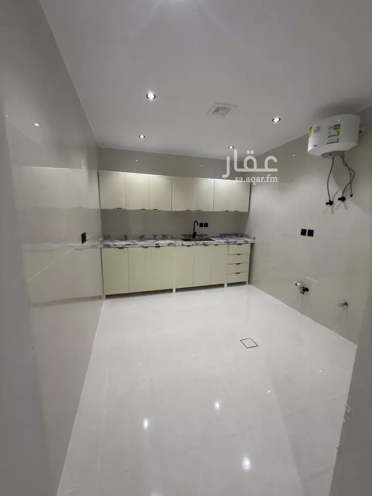شقة للإيجار في شارع سومطرة, حي المروج, مدينة الرياض, منطقة الرياض صورة 3