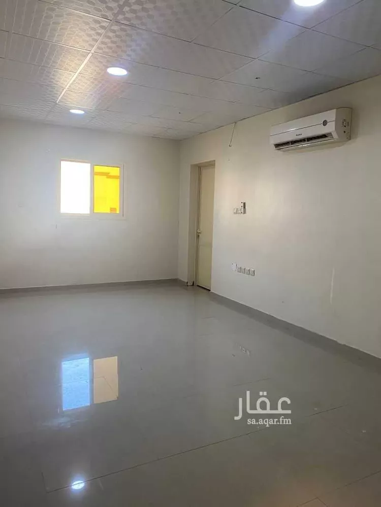 Commercial Office for Rent in Al Hofuf Al Ouaimriyah 2