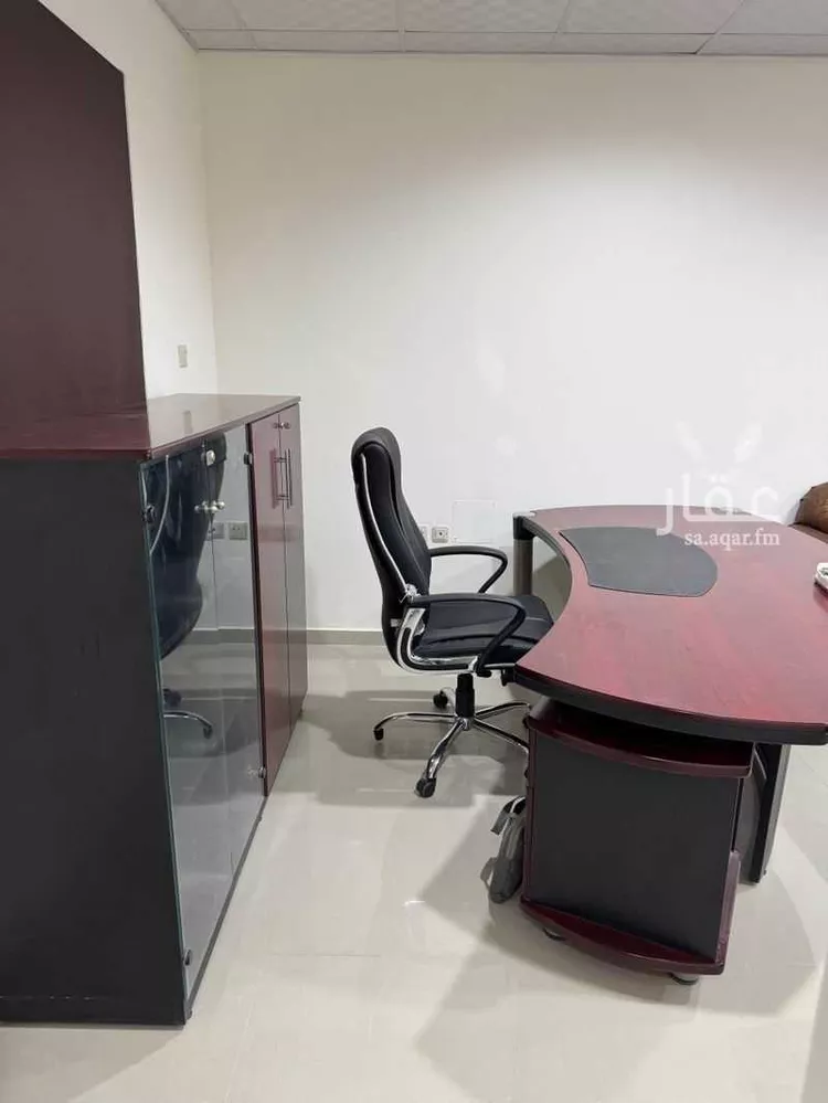 مكتب تجاري للإيجار في شارع الملك عبدالعزيز ال سعود, حي العليا, مدينة الاحساء, المنطقة الشرقية صورة 4