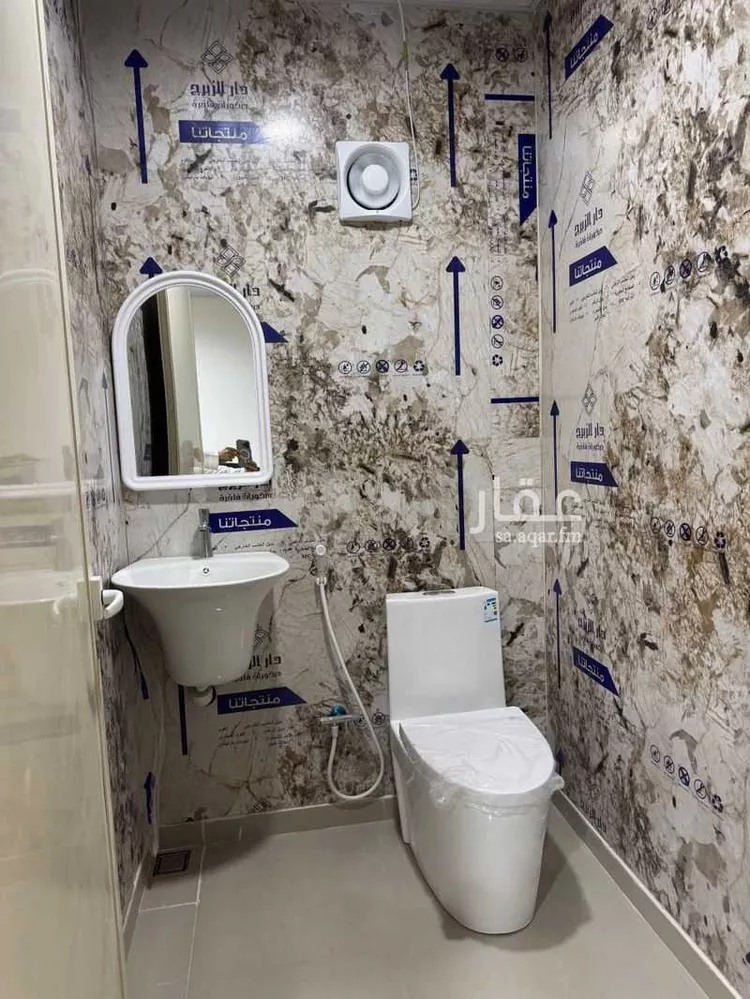 مكتب تجاري للإيجار في شارع الملك عبدالعزيز ال سعود, حي العليا, مدينة الاحساء, المنطقة الشرقية صورة 4