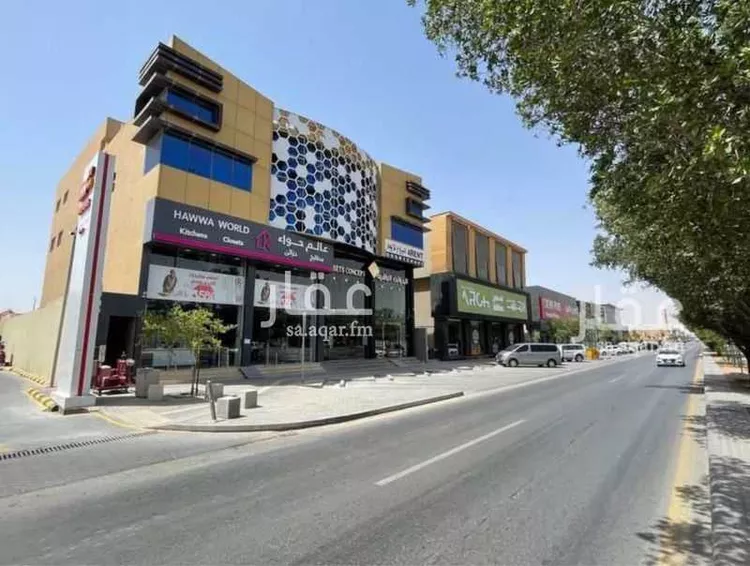 عمارة للإيجار في شارع سعود بن عبدالعزيز بن محمد, حي المرسلات, مدينة الرياض, منطقة الرياض صورة 3