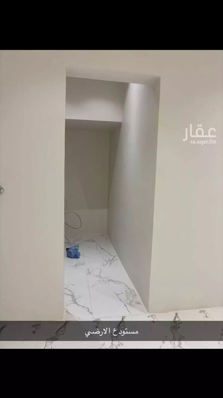 Floor for Sale in Riyadh Okaz 7