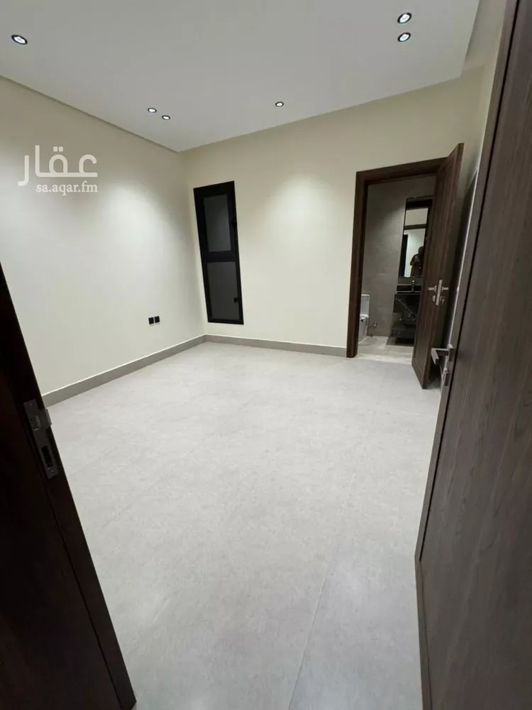دور للبيع في شارع علي بن عبدالكافي, حي الرمال, مدينة الرياض, منطقة الرياض صورة 4
