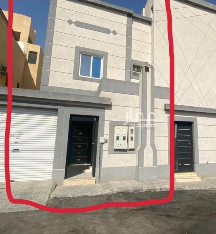 دور للبيع في شارع الوداد, حي العزيزية, مدينة الرياض, منطقة الرياض