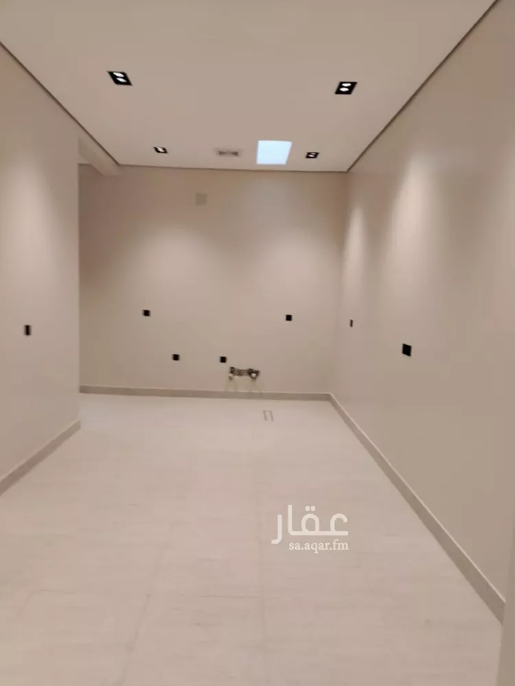 دور للبيع في شارع رقم 322, حي المونسية, مدينة الرياض, منطقة الرياض صورة 3