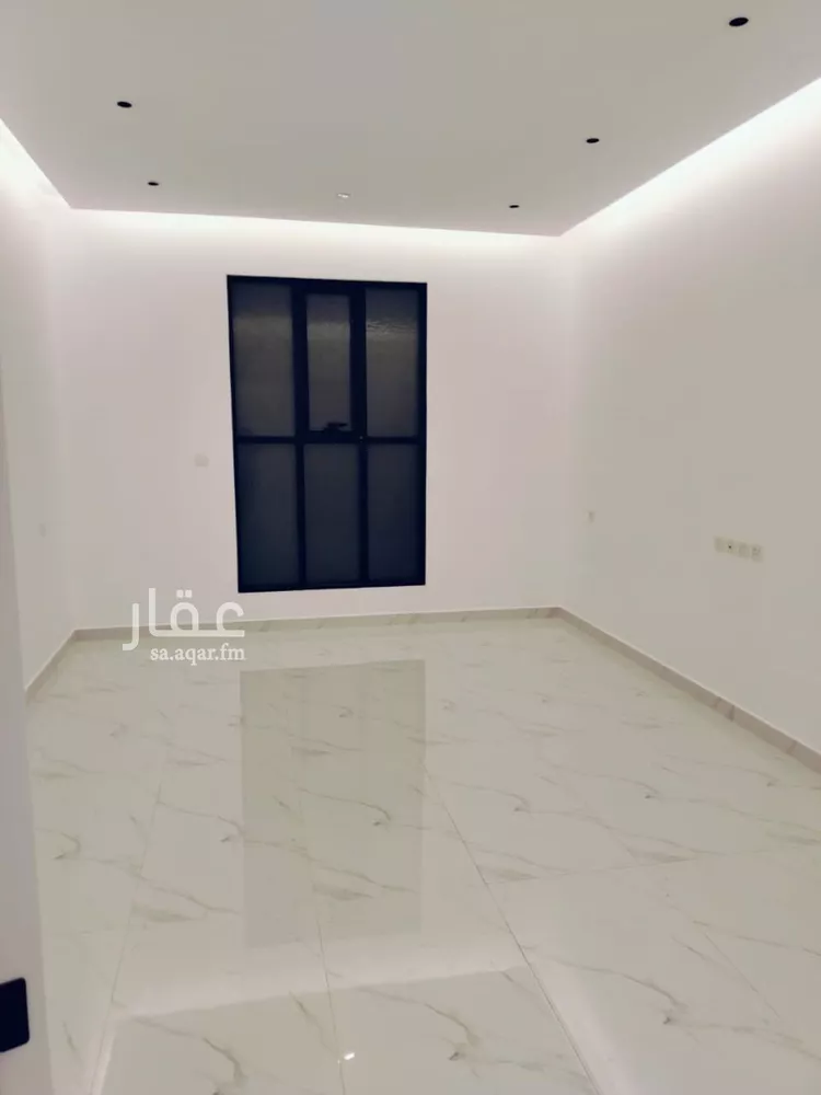 دور للبيع في شارع عبدالله بن جاسر, حي الرمال, مدينة الرياض, منطقة الرياض صورة 3