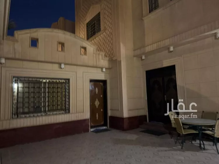 فيلا للبيع في شارع شعران, حي إشبيلية, مدينة الرياض, منطقة الرياض صورة 3