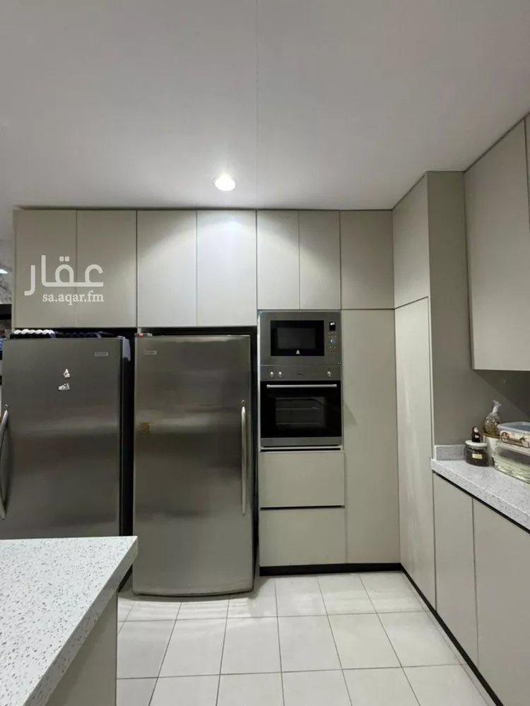 فيلا للبيع في شارع شعران, حي إشبيلية, مدينة الرياض, منطقة الرياض صورة 4