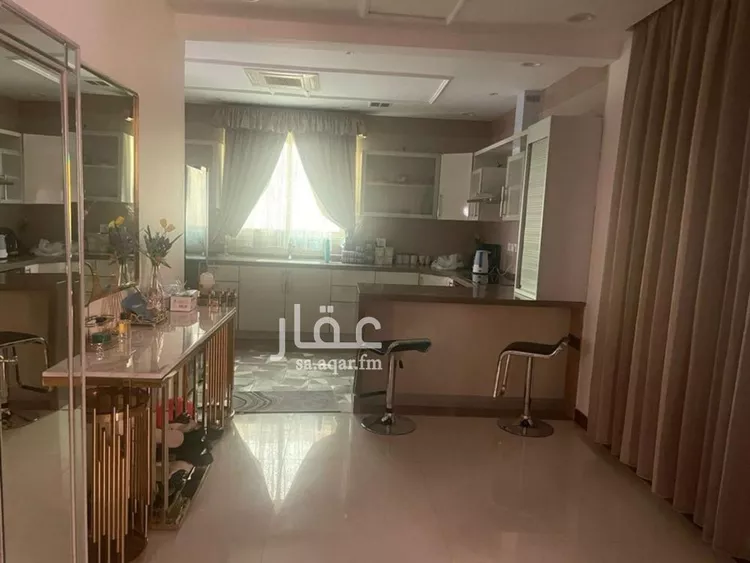 فيلا للبيع في شارع الغربة, حي الربيع, مدينة الرياض, منطقة الرياض صورة 2