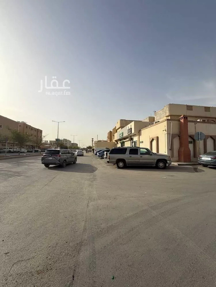 فيلا للبيع في شارع ابن سحنون, حي السعادة, مدينة الرياض, منطقة الرياض صورة 2