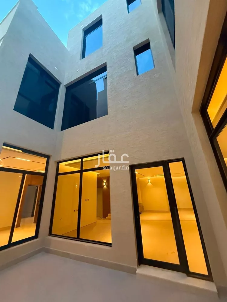 Villa for Sale in Riyadh Al Mahdiyah صورة 3