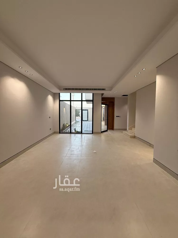 فيلا للبيع في شارع أبي رشيد بن غانم, حي المهدية, مدينة الرياض, منطقة الرياض