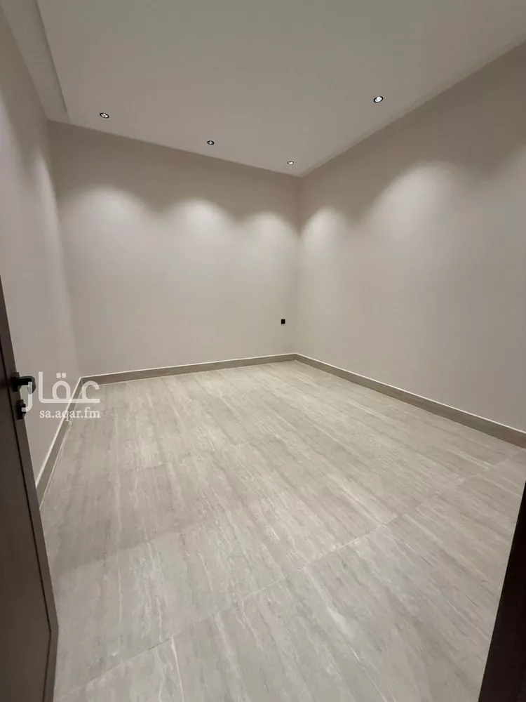 فيلا للبيع في شارع خلف بن معدان, حي بدر, مدينة الرياض, منطقة الرياض صورة 4