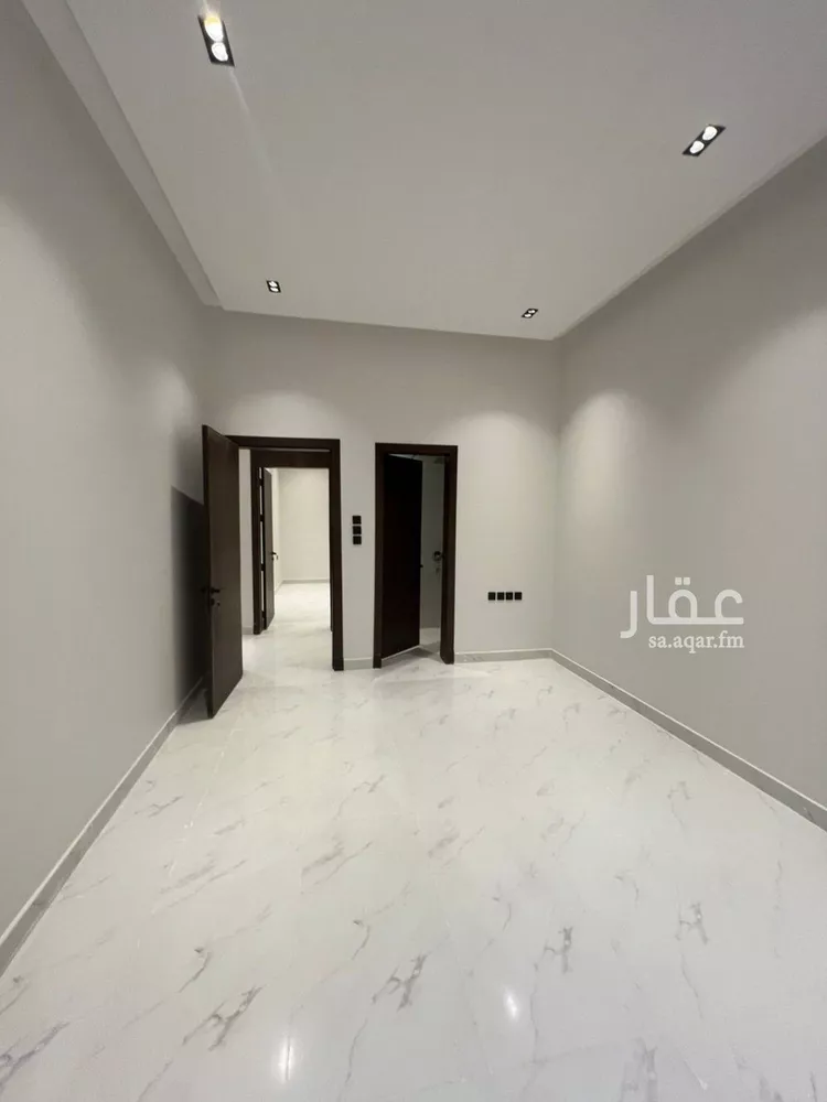 دور للبيع في شارع القلاع, حي الجنادرية, مدينة الرياض, منطقة الرياض 9