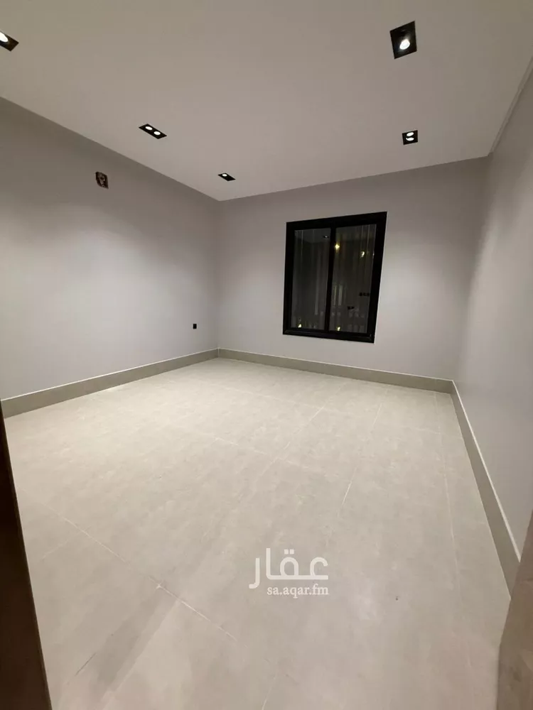 فيلا للبيع في شارع حسين الأبريقي, حي عكاظ, مدينة الرياض, منطقة الرياض 7