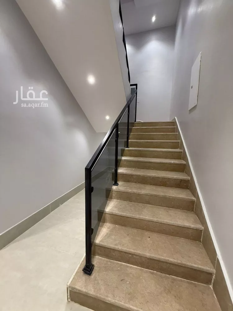 فيلا للبيع في شارع حسين الأبريقي, حي عكاظ, مدينة الرياض, منطقة الرياض 15