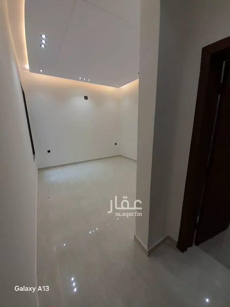 دور للبيع في شارع اللثامة, حي الحزم, مدينة الرياض, منطقة الرياض صورة 2