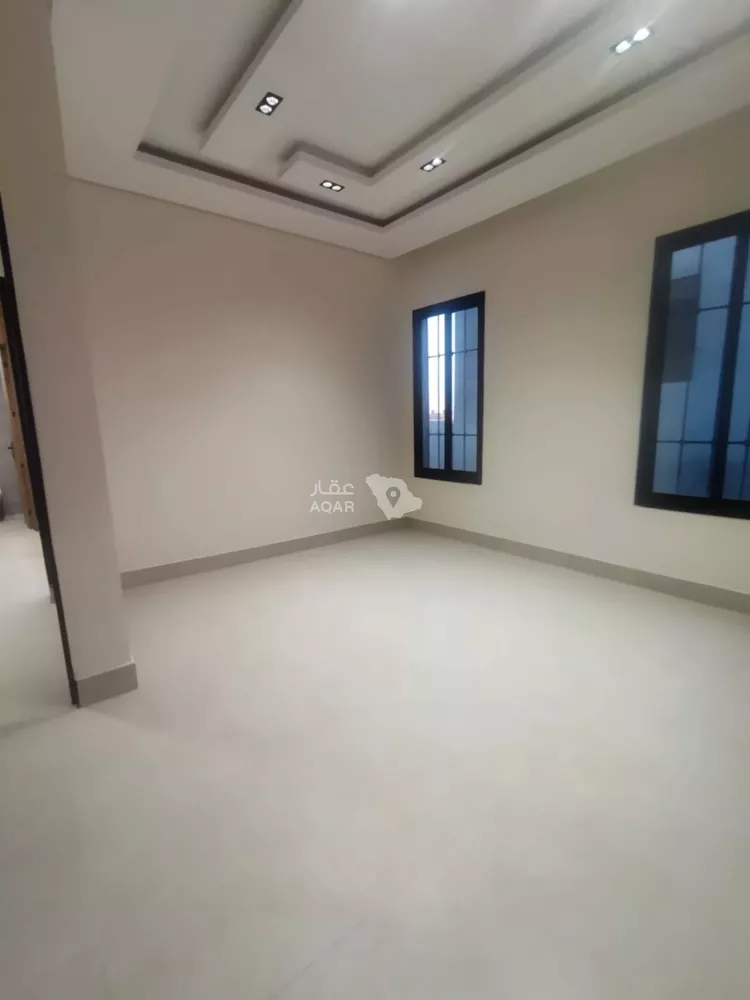 Floor for Sale in Riyadh Dirab 11