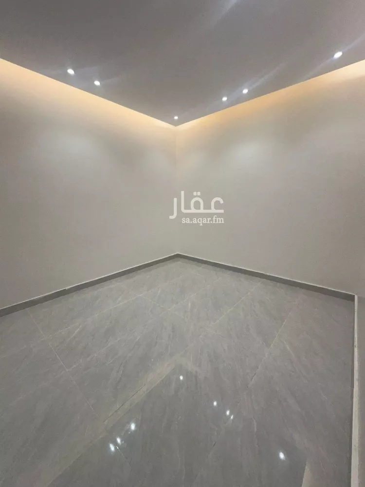 فيلا للبيع في شارع عبيدالله الهذلي, حي عكاظ, مدينة الرياض, منطقة الرياض 11