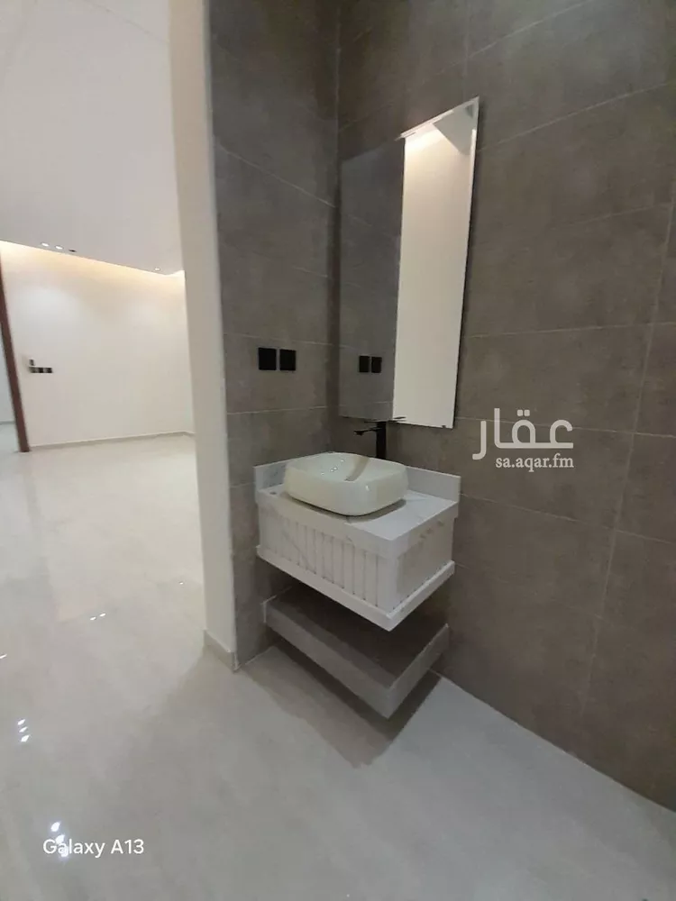 دور للبيع في شارع اللثامة, حي الحزم, مدينة الرياض, منطقة الرياض صورة 3