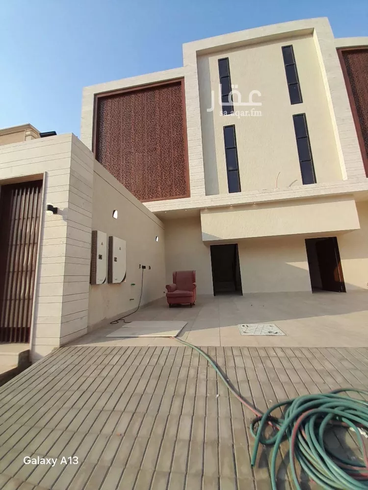 دور للبيع في شارع اللثامة, حي الحزم, مدينة الرياض, منطقة الرياض 6
