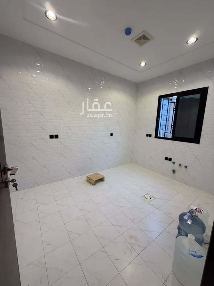 شقة للإيجار في شارع القلاع, حي بدر, مدينة الرياض, منطقة الرياض 8