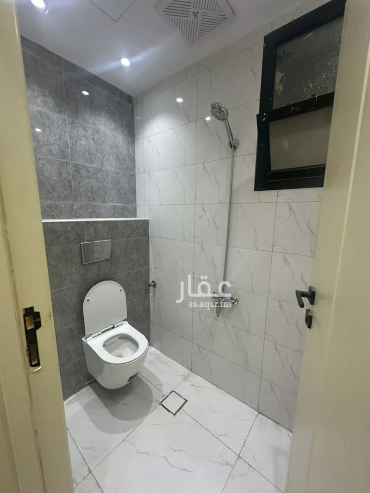 دور للبيع في شارع عبيدالله الهذلي, حي عكاظ, مدينة الرياض, منطقة الرياض صورة 4