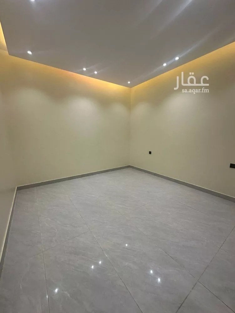 Floor for Sale in Riyadh Okaz 11