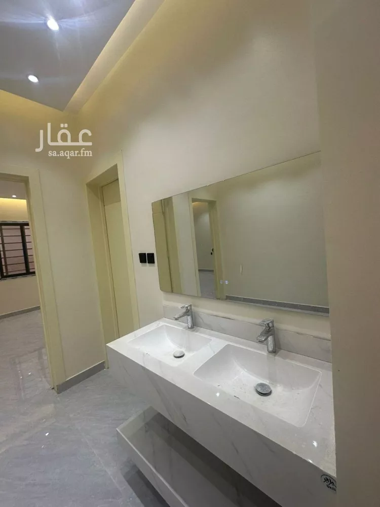 دور للبيع في شارع عبيدالله الهذلي, حي عكاظ, مدينة الرياض, منطقة الرياض صورة 5