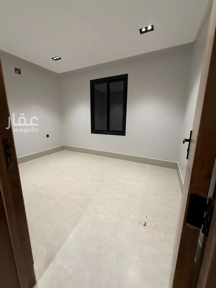 فيلا للبيع في شارع حسين الأبريقي, حي عكاظ, مدينة الرياض, منطقة الرياض صورة 5