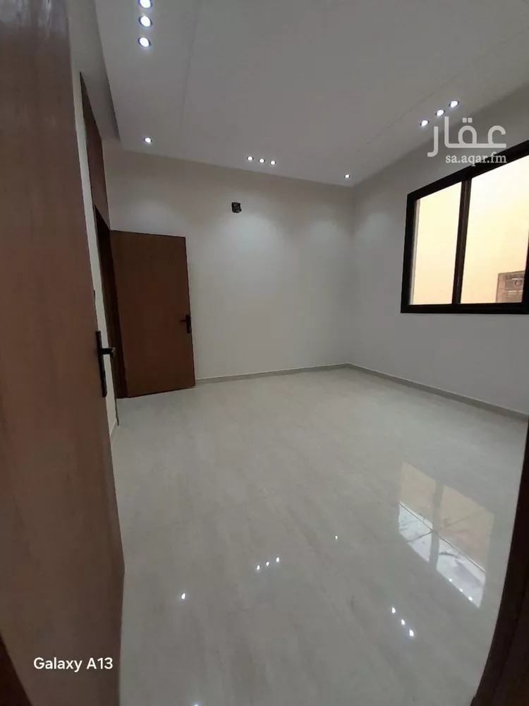 دور للبيع في شارع اللثامة, حي الحزم, مدينة الرياض, منطقة الرياض 14
