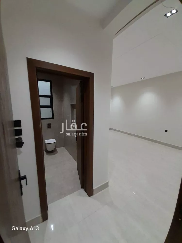 دور للبيع في شارع فارس العشيره, حي طويق, مدينة الرياض, منطقة الرياض 8
