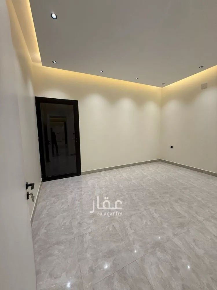 فيلا للبيع في شارع علاء الدين القرشي, حي العوالي, مدينة الرياض, منطقة الرياض صورة 5