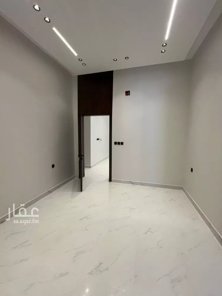 دور للبيع في شارع القلاع, حي الجنادرية, مدينة الرياض, منطقة الرياض 16