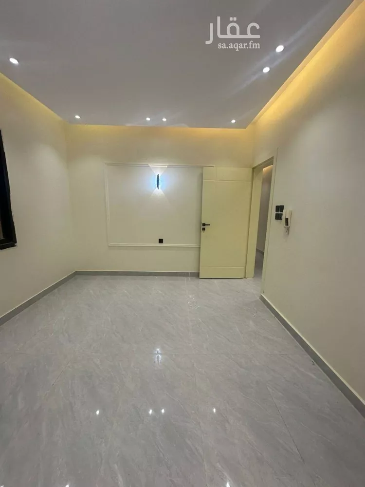 دور للبيع في شارع عبيدالله الهذلي, حي عكاظ, مدينة الرياض, منطقة الرياض صورة 4