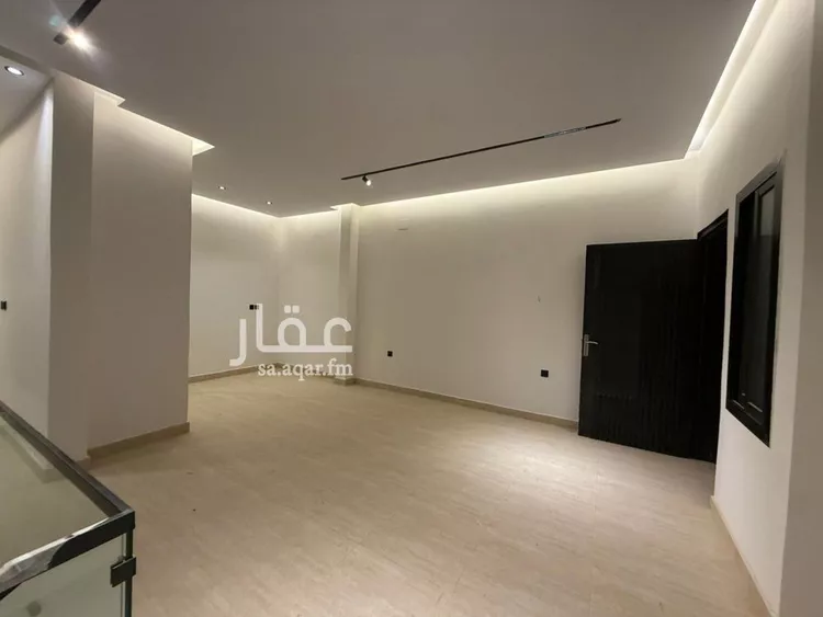 دور للبيع في شارع الاشتر النخعي, حي الرحمانية, مدينة جدة, منطقة مكة المكرمة صورة 2