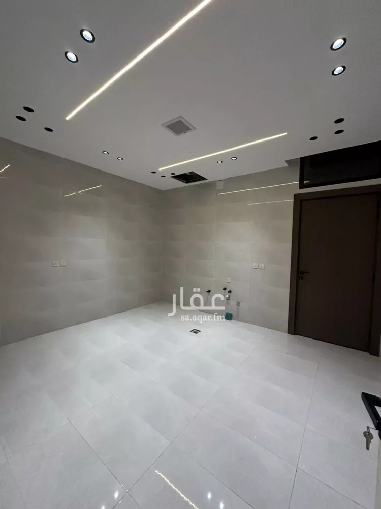 دور للبيع في شارع الجنادريه, حي الجنادرية, مدينة الرياض, منطقة الرياض صورة 5